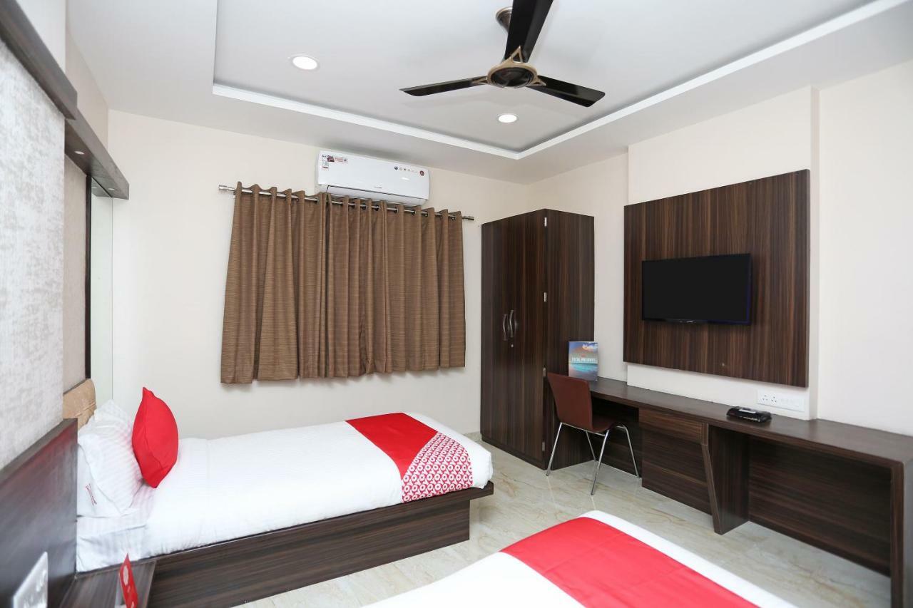 Oyo 15861 Hotel Shivganga Comfort Zone Raipur  ภายนอก รูปภาพ